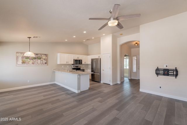 1440 E La Costa Drive, Chandler, AZ 85249