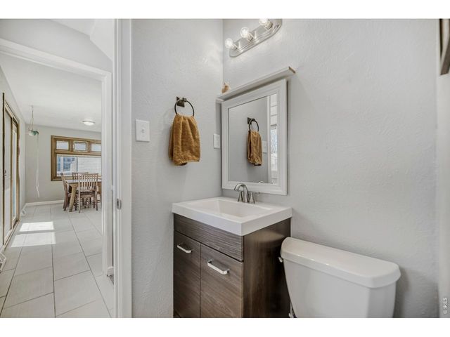 11520 E 2nd Ave, Aurora, CO 80010