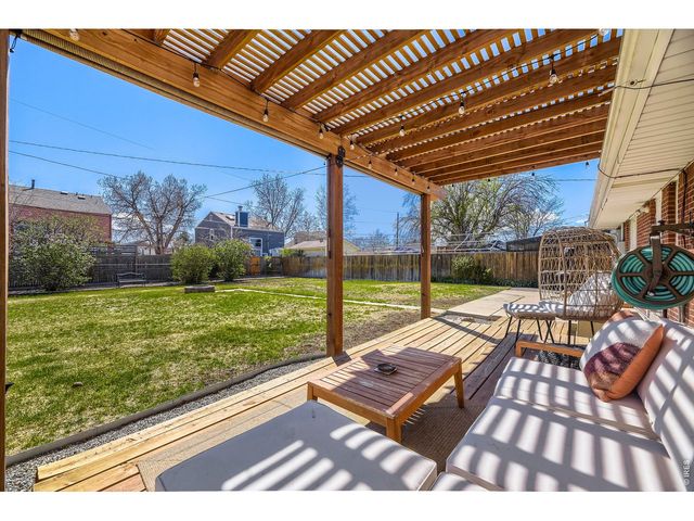 11520 E 2nd Ave, Aurora, CO 80010