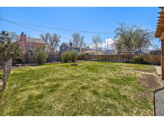 11520 E 2nd Ave, Aurora, CO 80010