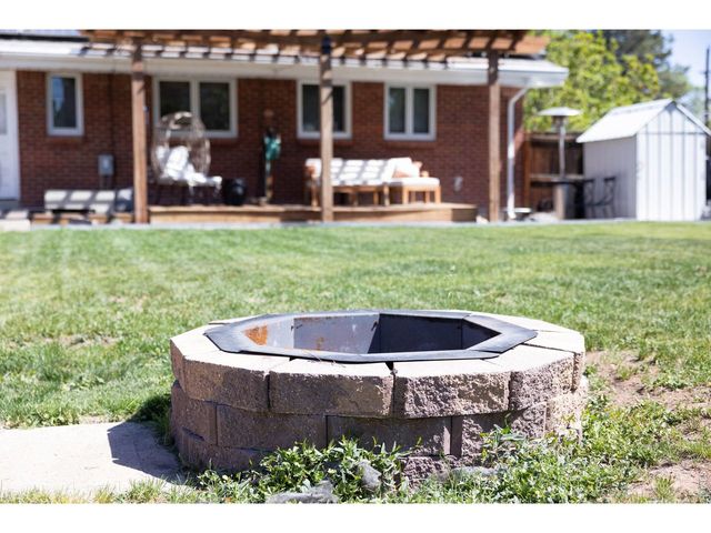 11520 E 2nd Ave, Aurora, CO 80010