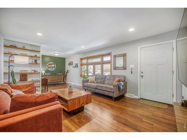 11520 E 2nd Ave, Aurora, CO 80010