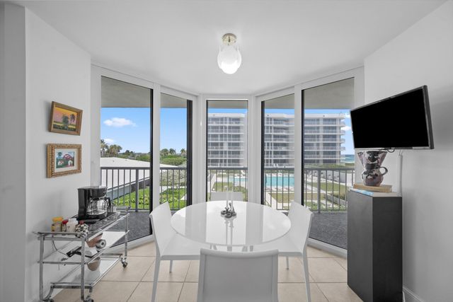 3170 S Ocean Boulevard 305s, Palm Beach, FL 33480