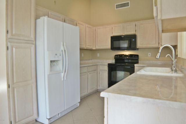 14300 W Bell Road Unit 238, Surprise, AZ 85374