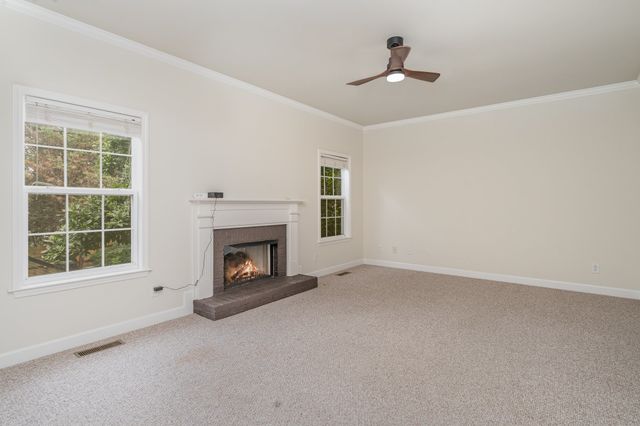 3027 Farmville Cir, Spring Hill, TN 37174