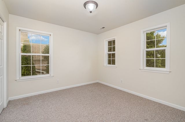 3027 Farmville Cir, Spring Hill, TN 37174