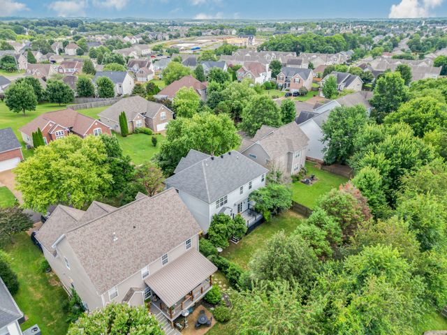 3027 Farmville Cir, Spring Hill, TN 37174