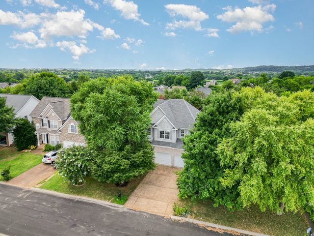 3027 Farmville Cir, Spring Hill, TN 37174