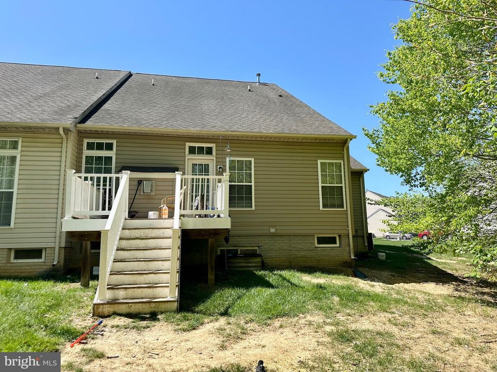 Image 3 of property listing at 5017 WOODS LINE DR #9, Aberdeen, MD 21001