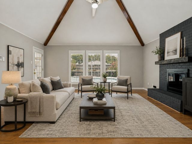 409 Pebblecreek Drive, Garland, TX 75040