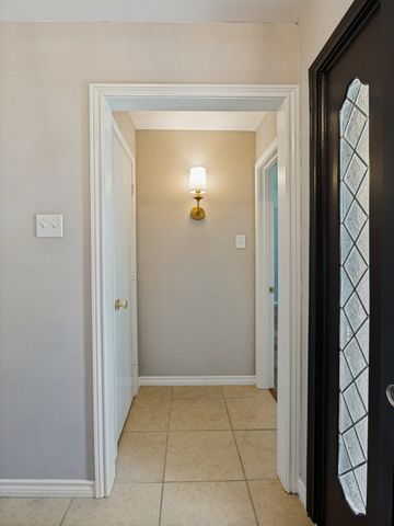 409 Pebblecreek Drive, Garland, TX 75040