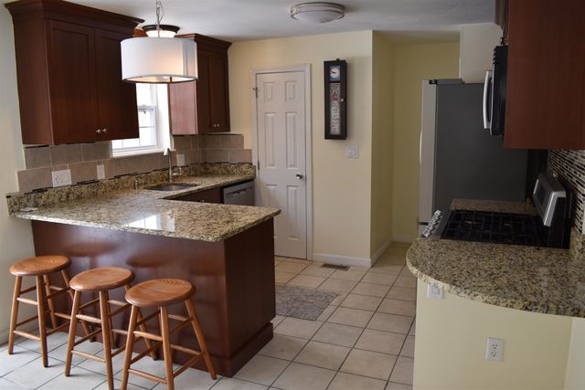 6A Mustang Court, Goffstown, NH 03045