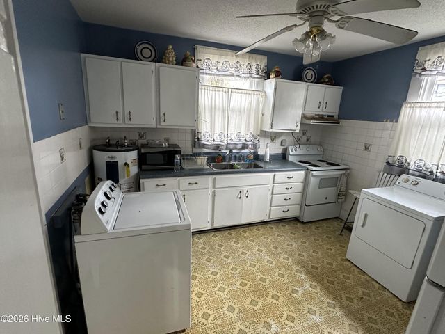 819 S 7th Street, Wilmington, NC 28401