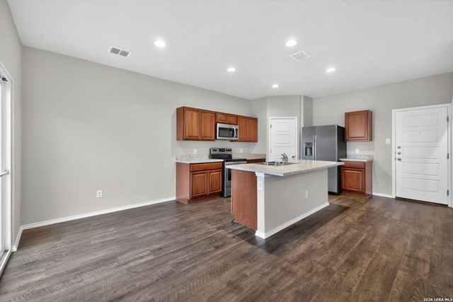 13003 Lineberry Ln, St Hedwig, TX 78152