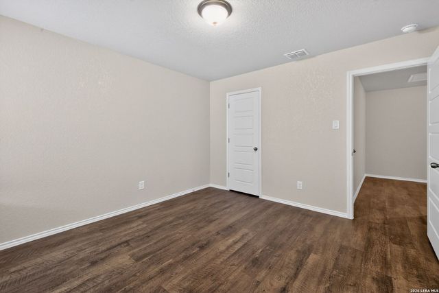 13003 Lineberry Ln, St Hedwig, TX 78152