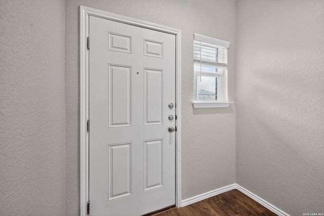 13003 Lineberry Ln, St Hedwig, TX 78152