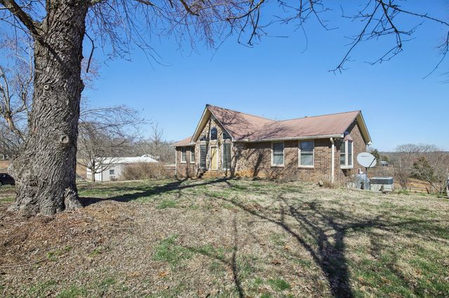 7562 Crow Cut Rd, Fairview, TN 37062
