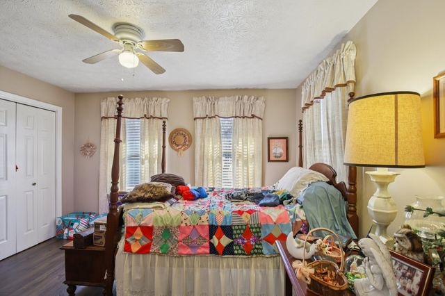 7562 Crow Cut Rd, Fairview, TN 37062