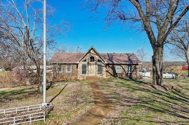 7562 Crow Cut Rd, Fairview, TN 37062