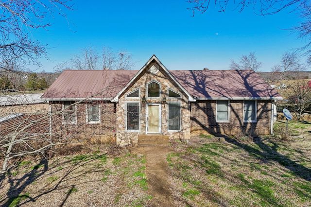 7562 Crow Cut Rd, Fairview, TN 37062