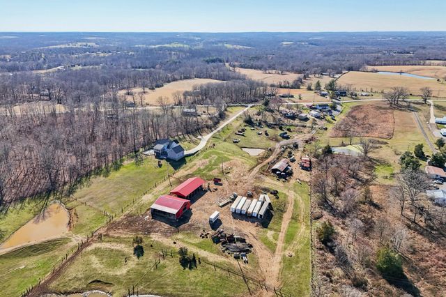 7562 Crow Cut Rd, Fairview, TN 37062