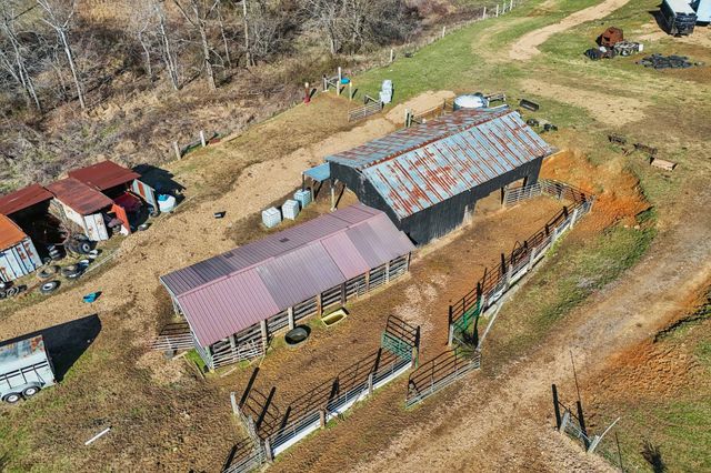 7562 Crow Cut Rd, Fairview, TN 37062