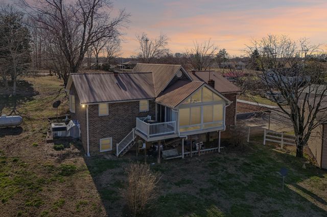 7562 Crow Cut Rd, Fairview, TN 37062