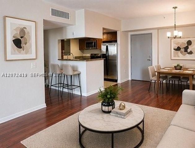 36 NW 6th Ave 805, Miami, FL 33128