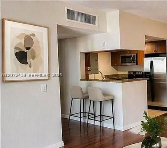 36 NW 6th Ave 805, Miami, FL 33128