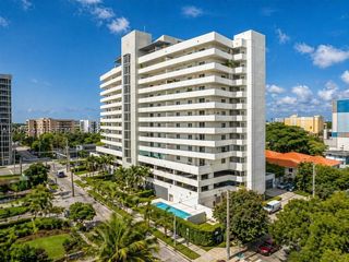 36 NW 6th Ave 805, Miami, FL 33128