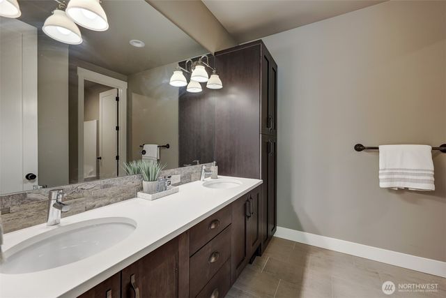 28430 316th Way SE, Ravensdale, WA 98051