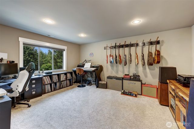 28430 316th Way SE, Ravensdale, WA 98051