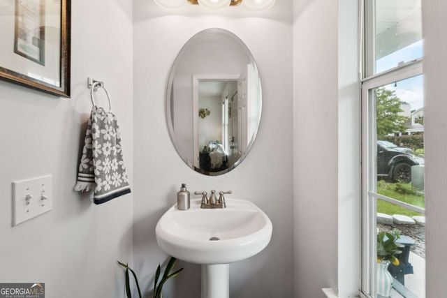 42 Westbourne Way, Savannah, GA 31407