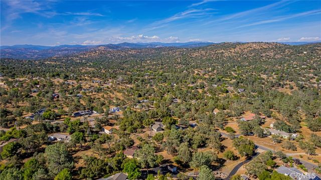 29610 Kit Carson Court, Coarsegold, CA 93614