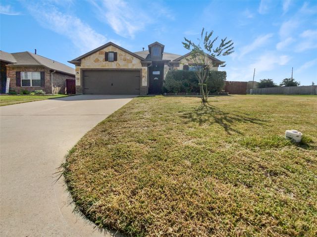 332 Country Crossing Circle, Magnolia, TX 77354