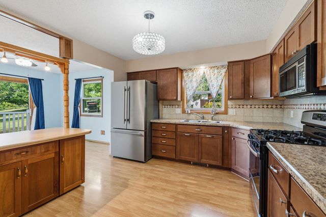 5904 118th Street SE, Delano, MN 55328