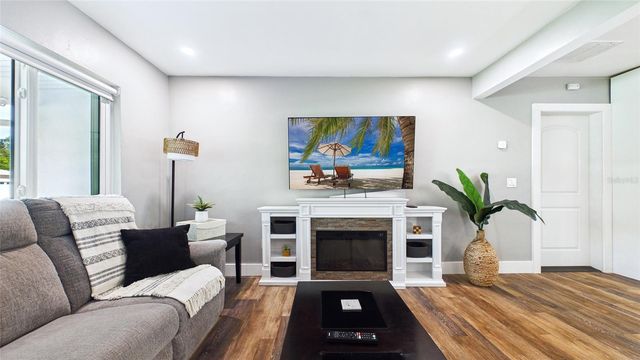 101 N MERCURY AVENUE, Clearwater, FL 33765