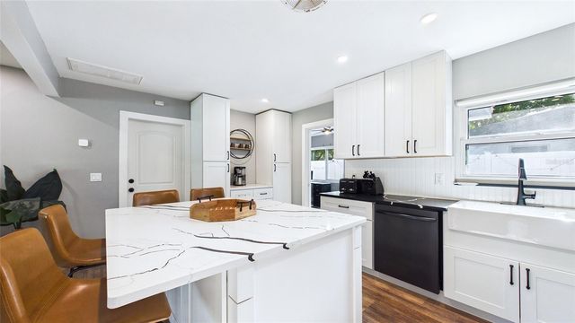 101 N MERCURY AVENUE, Clearwater, FL 33765