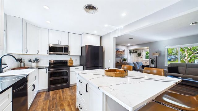 101 N MERCURY AVENUE, Clearwater, FL 33765