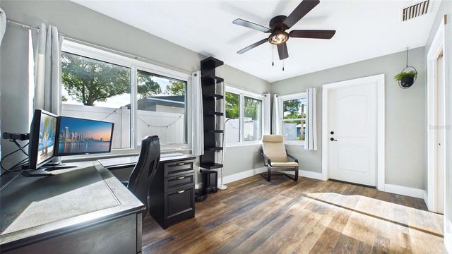 101 N MERCURY AVENUE, Clearwater, FL 33765