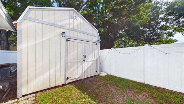 101 N MERCURY AVENUE, Clearwater, FL 33765