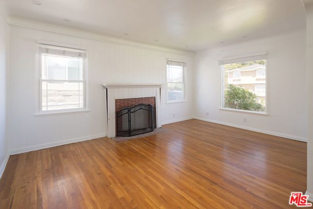 8333 Airlane Avenue, Los Angeles, CA 90045