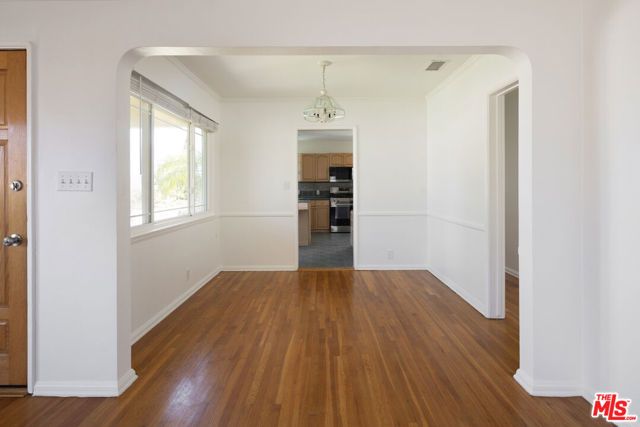 8333 Airlane Avenue, Los Angeles, CA 90045