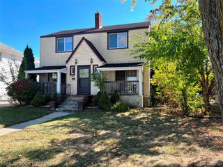 1265 S Franklin Road, Berkley, MI 48072