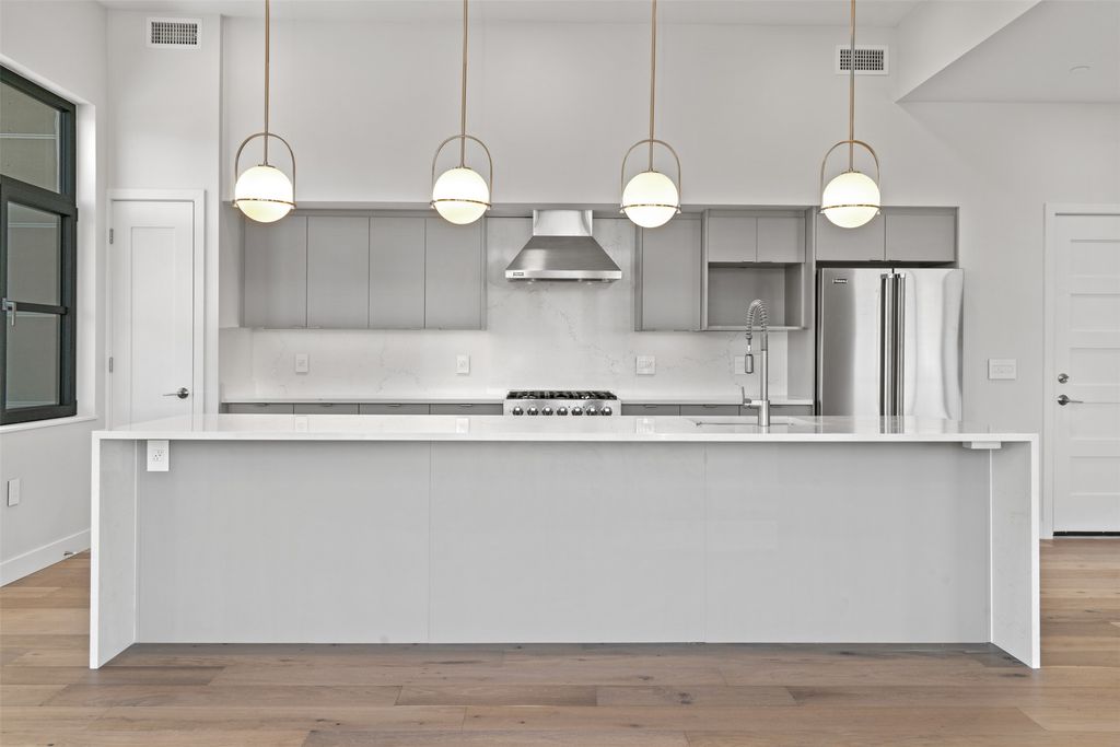 265 S 4th Street E 405, Missoula, MT 59801 photo 4