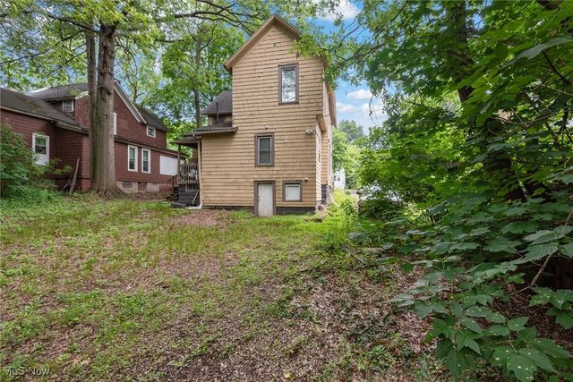 498 Gage Street, Akron, OH 44311