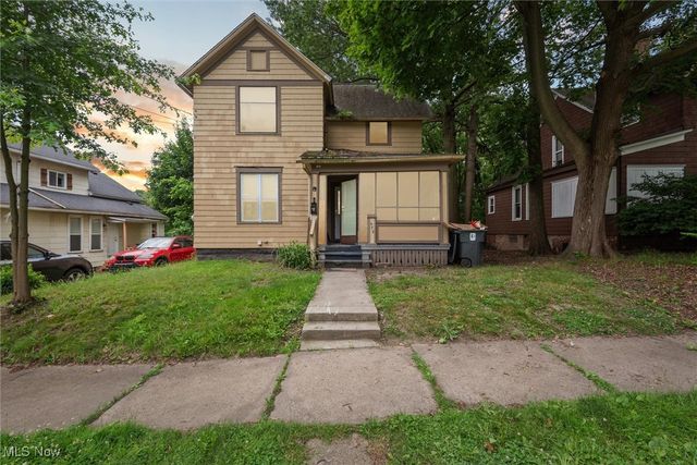 498 Gage Street, Akron, OH 44311