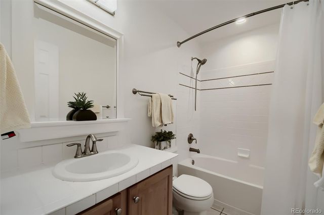 2107 Chestnut Circle, Erie, CO 80516
