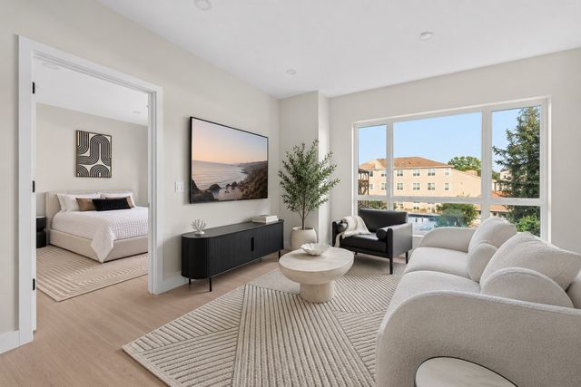 38 Old Colony Ave 101, Quincy, MA 02170