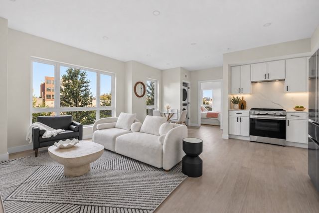 38 Old Colony Ave 101, Quincy, MA 02170
